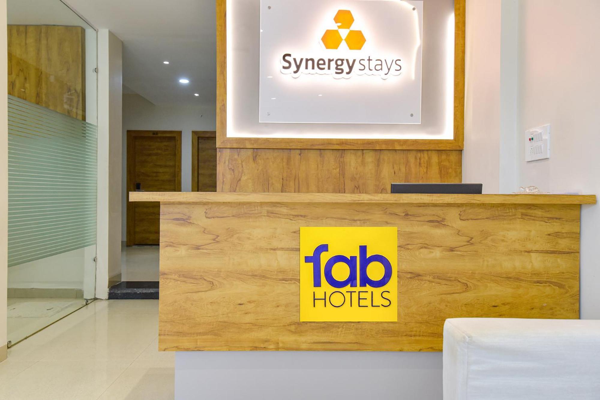 Fabhotel Synergy Stays Indore Exterior foto