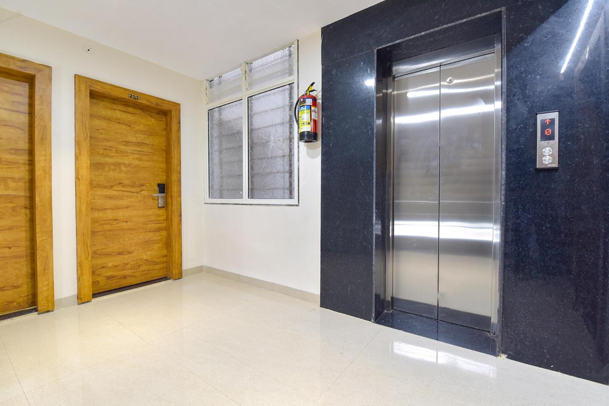Fabhotel Synergy Stays Indore Exterior foto